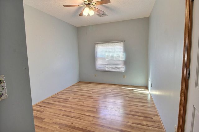 2132 S Washington Ave, Wichita, KS 67211