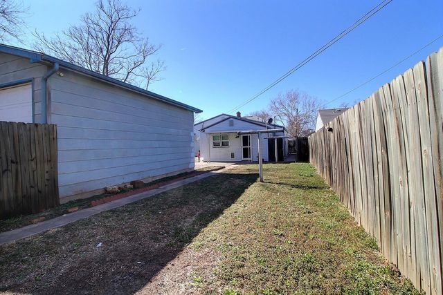 2132 S Washington Ave, Wichita, KS 67211