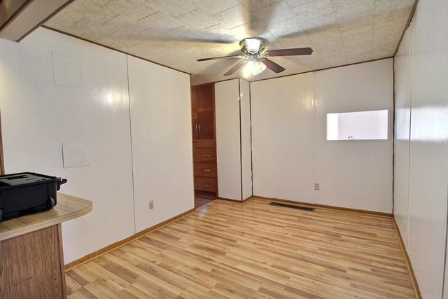 2132 S Washington Ave, Wichita, KS 67211