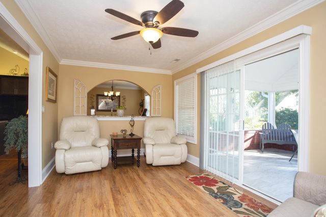 3886 Stillwood Dr., Myrtle Beach, SC 29588