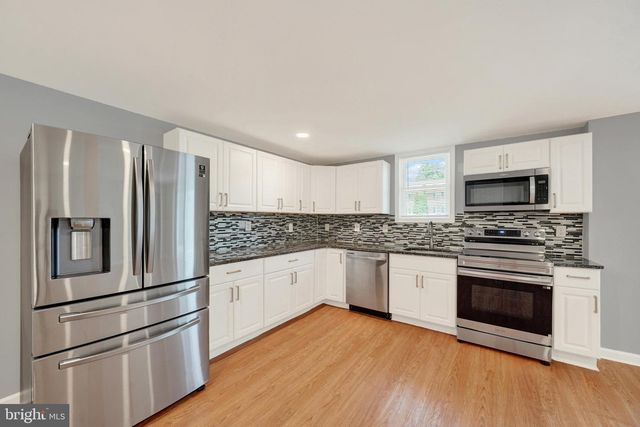 12 FORREST AVE, Claymont, DE 19703