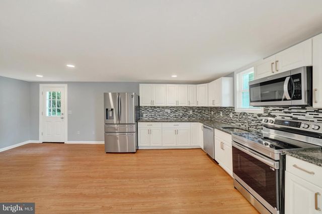12 FORREST AVE, Claymont, DE 19703