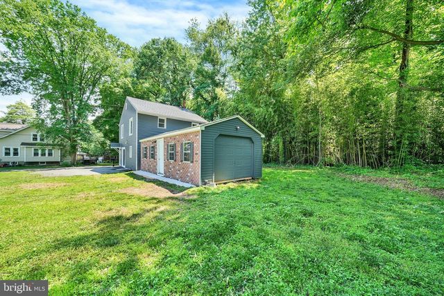 12 FORREST AVE, Claymont, DE 19703