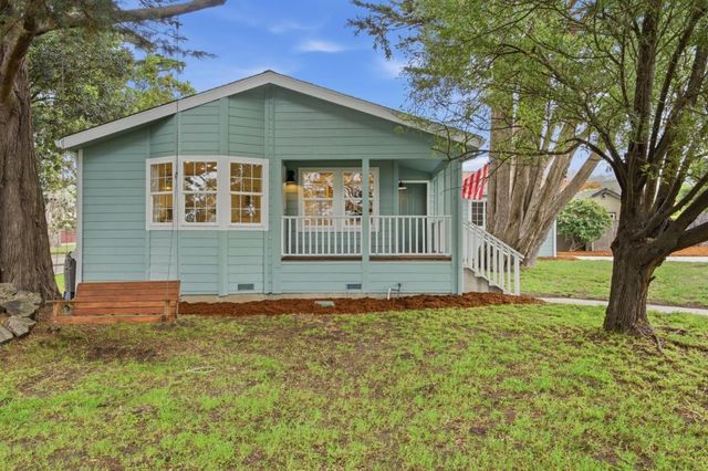 123 Carmel Avenue, El Granada, CA 94018