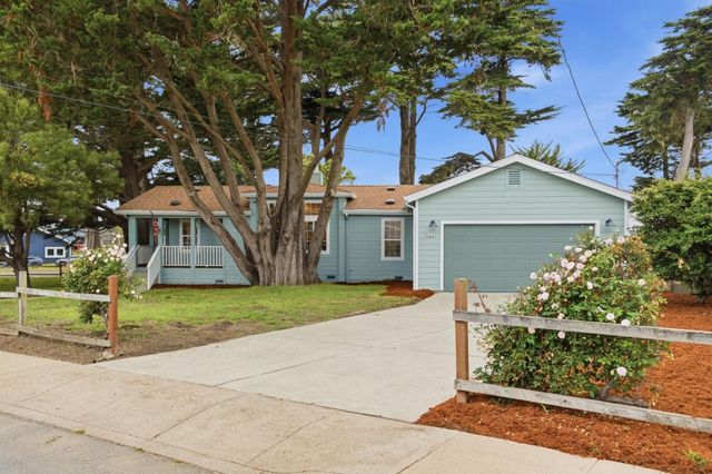 123 Carmel Avenue, El Granada, CA 94018