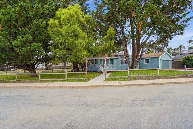 123 Carmel Avenue, El Granada, CA 94018