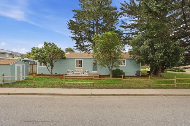 123 Carmel Avenue, El Granada, CA 94018