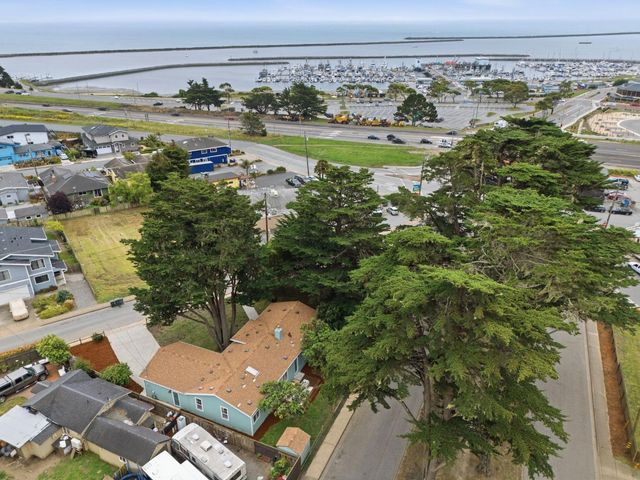 123 Carmel Avenue, El Granada, CA 94018
