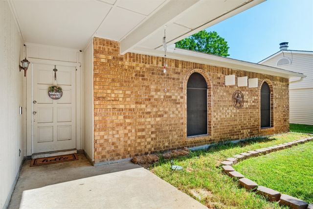 1026 Santa Fe Trail, Grand Prairie, TX 75052