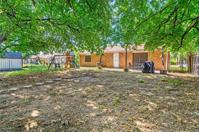 1026 Santa Fe Trail, Grand Prairie, TX 75052