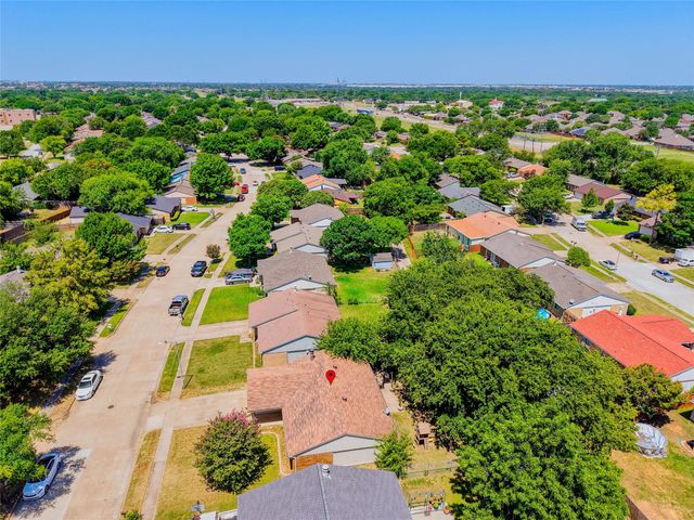 1026 Santa Fe Trail, Grand Prairie, TX 75052