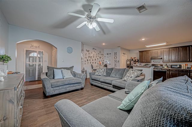 2827 Silver Charm, Houston, TX 77014