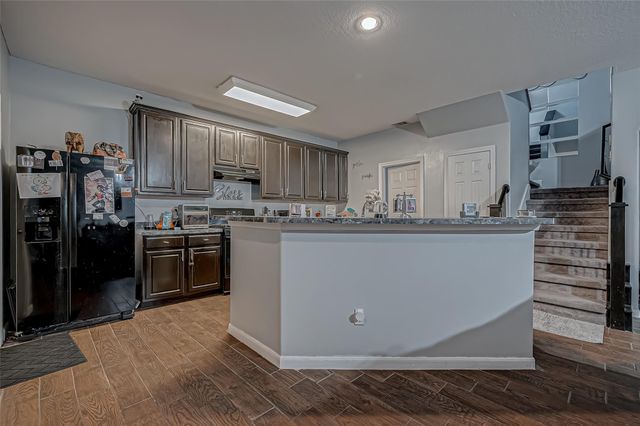 2827 Silver Charm, Houston, TX 77014