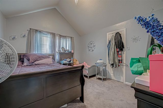 2827 Silver Charm, Houston, TX 77014