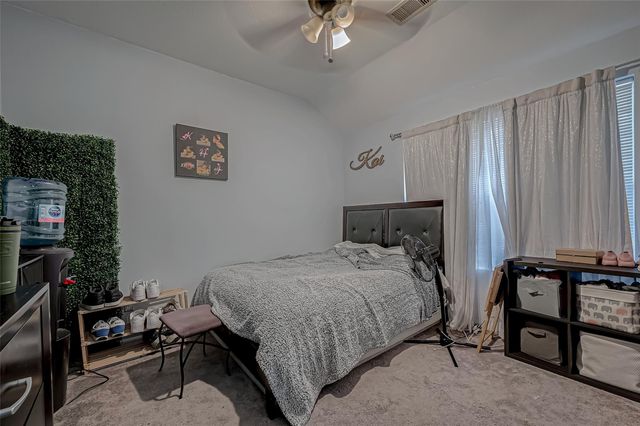 2827 Silver Charm, Houston, TX 77014