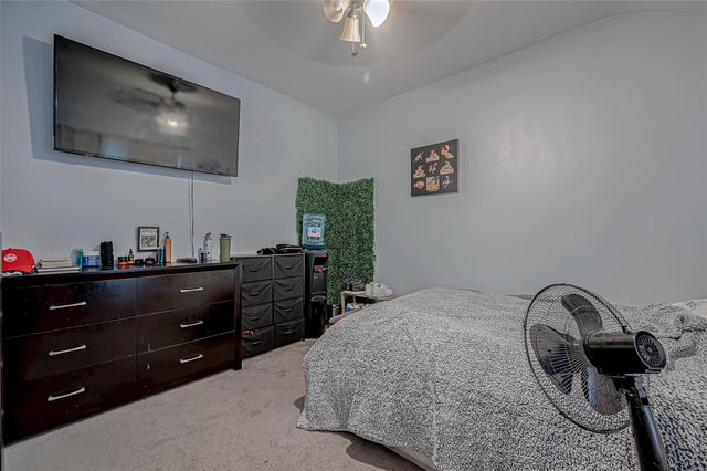 2827 Silver Charm, Houston, TX 77014