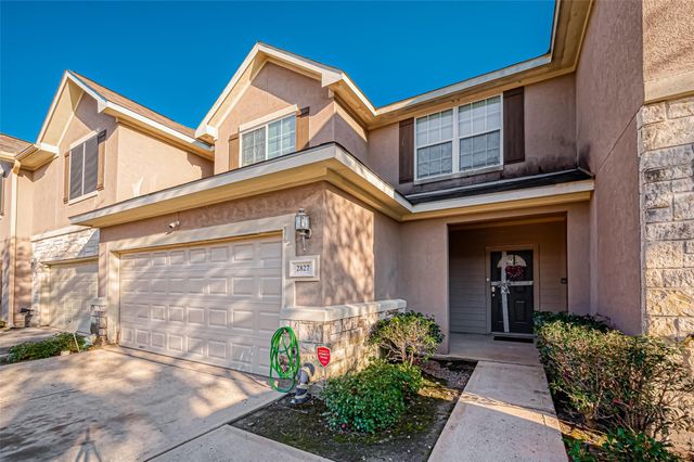 2827 Silver Charm, Houston, TX 77014