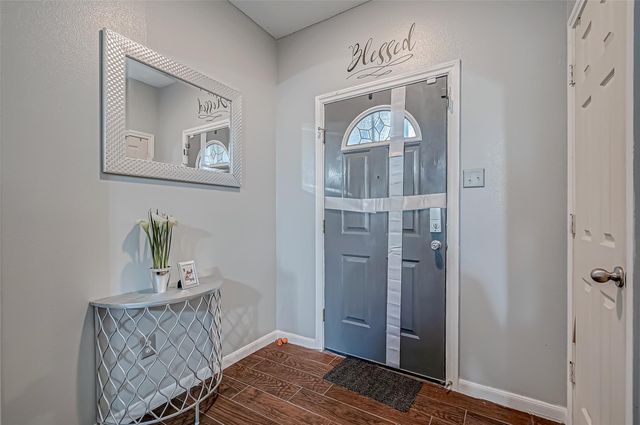 2827 Silver Charm, Houston, TX 77014