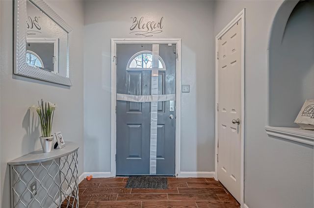 2827 Silver Charm, Houston, TX 77014