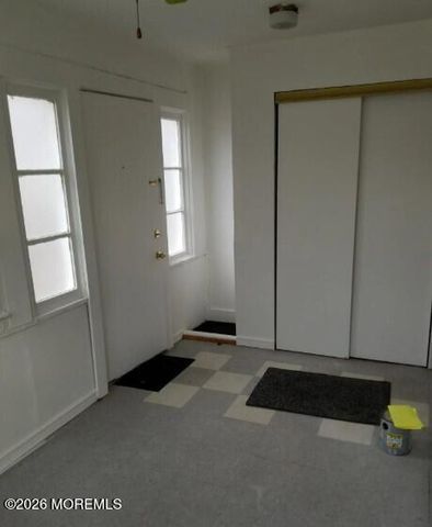 28 Clinton Avenue, Eatontown, NJ 07724