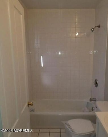 28 Clinton Avenue, Eatontown, NJ 07724