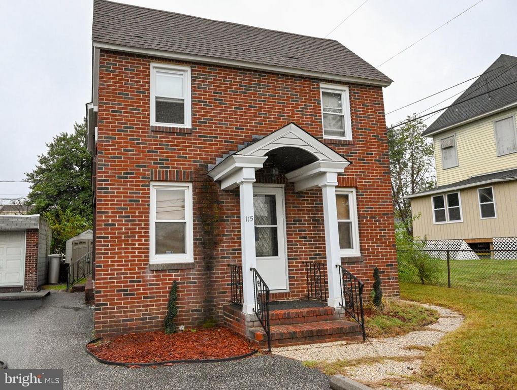 115 5TH ST, PAULSBORO, NJ 08066 — exterior