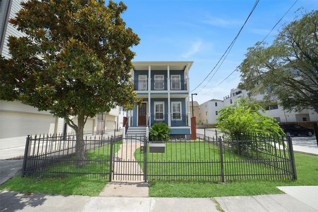 1108 W 22nd Street, Houston, TX 77008