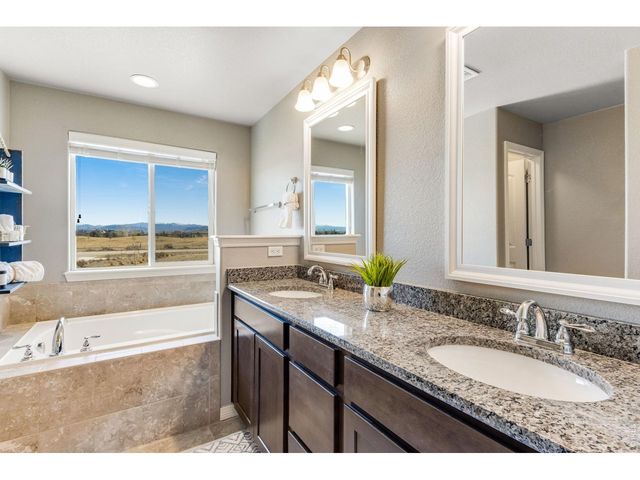 5614 Carmon Dr, Windsor, CO 80550