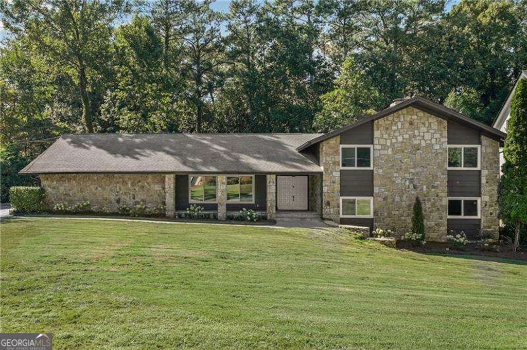 675 Weatherly Lane, Sandy Springs, GA 30328 — exterior