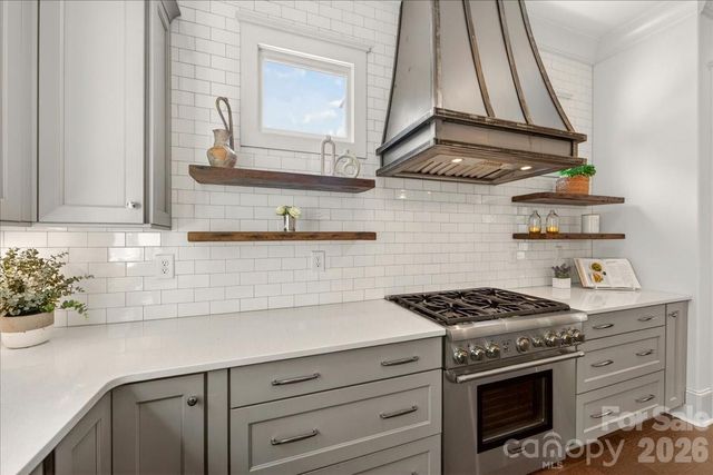 748 Ellsworth Road, Charlotte, NC 28211