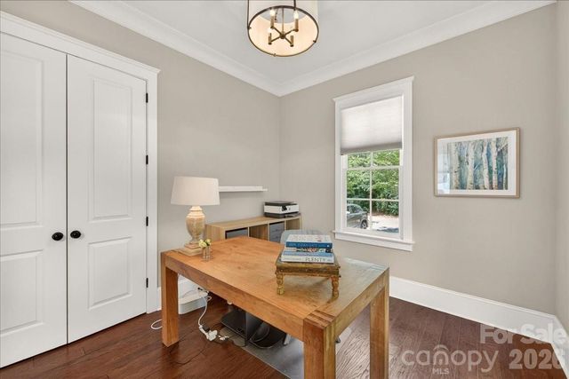 748 Ellsworth Road, Charlotte, NC 28211