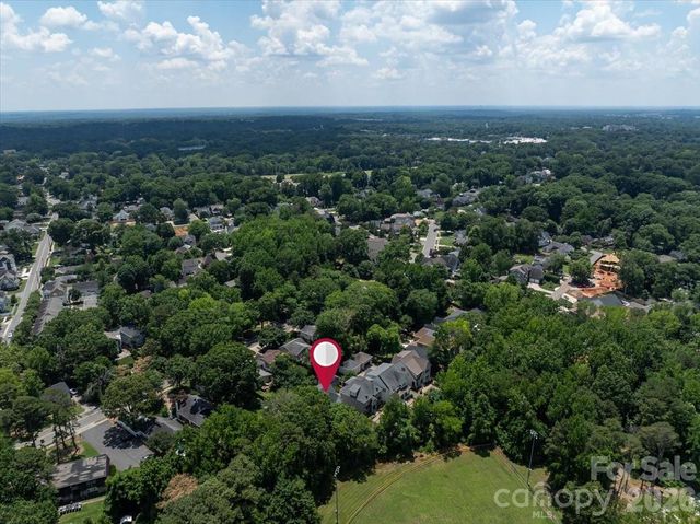 748 Ellsworth Road, Charlotte, NC 28211