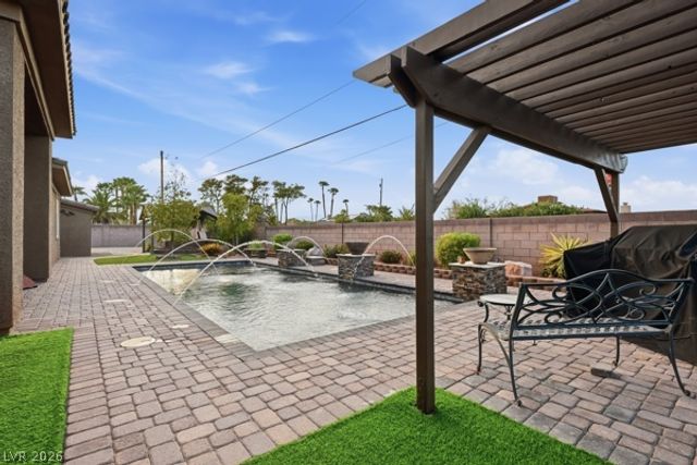 7275 Hinson Street, Las Vegas, NV 89118