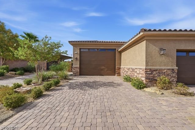 7275 Hinson Street, Las Vegas, NV 89118