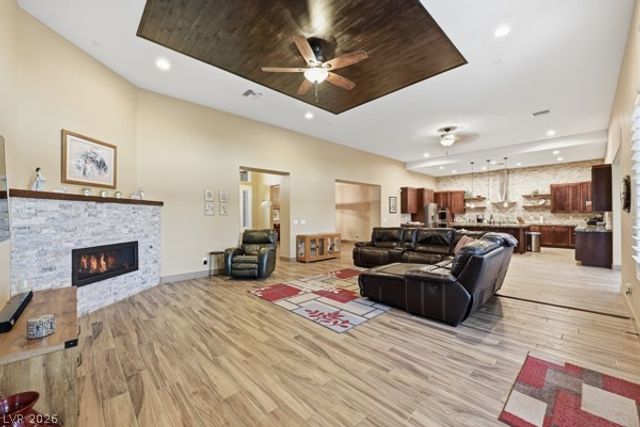 7275 Hinson Street, Las Vegas, NV 89118