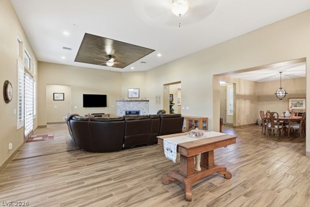 7275 Hinson Street, Las Vegas, NV 89118