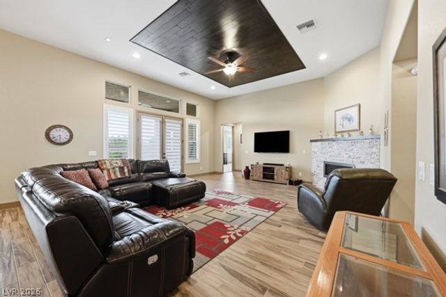 7275 Hinson Street, Las Vegas, NV 89118