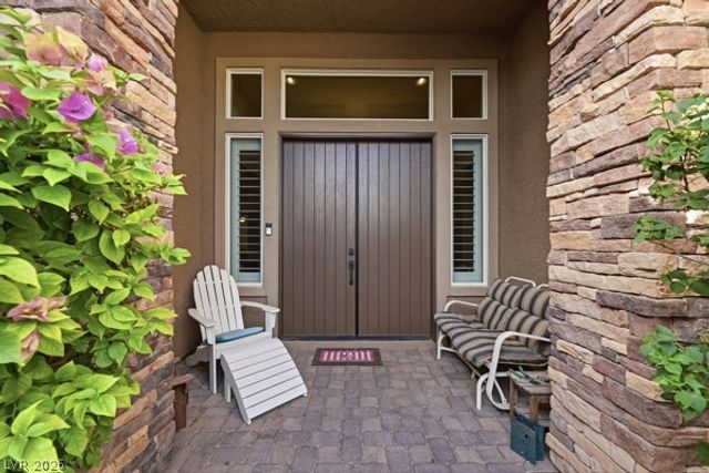 7275 Hinson Street, Las Vegas, NV 89118