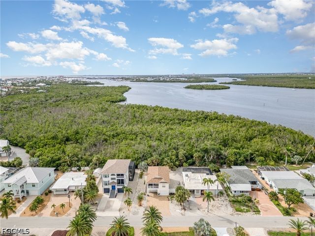 401 Donora BLVD, Fort Myers Beach, FL 33931