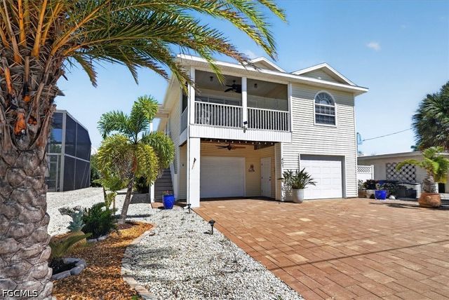 401 Donora BLVD, Fort Myers Beach, FL 33931