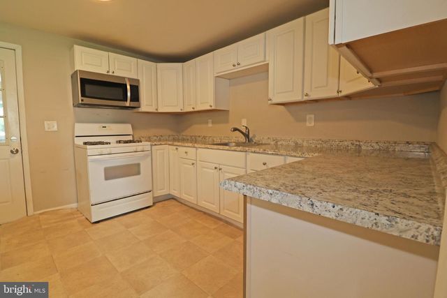 707 BEECHWOOD AVE, Cherry Hill, NJ 08002