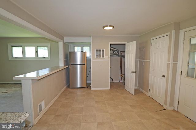 707 BEECHWOOD AVE, Cherry Hill, NJ 08002