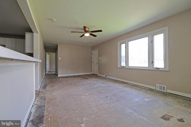 707 BEECHWOOD AVE, Cherry Hill, NJ 08002