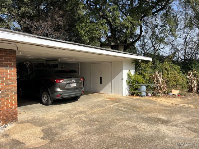 2731 Sweetbriar Road, Montgomery, AL 36109