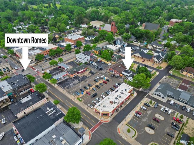 221 N Bailey Street, Romeo, MI 48065
