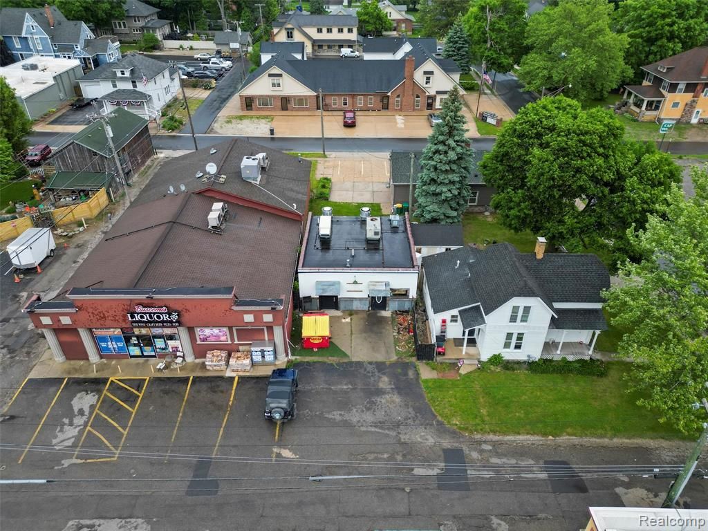 221 N Bailey Street, Romeo, MI 48065