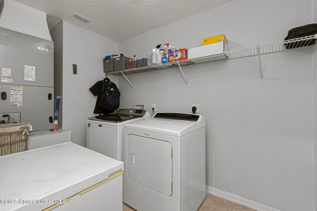 849 Chello Avenue NE, Palm Bay, FL 32905