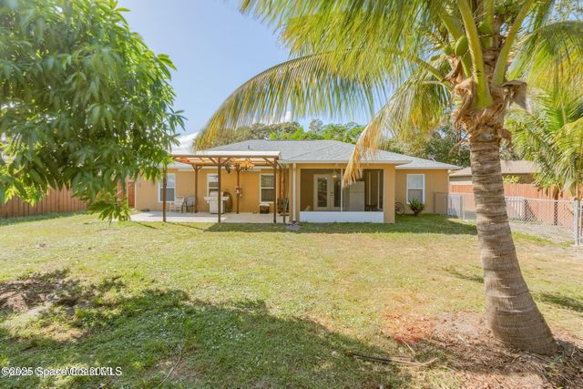 849 Chello Avenue NE, Palm Bay, FL 32905