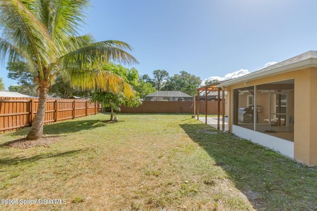 849 Chello Avenue NE, Palm Bay, FL 32905