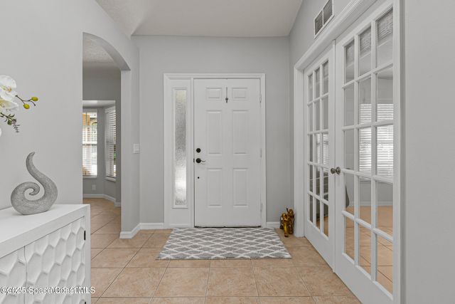 849 Chello Avenue NE, Palm Bay, FL 32905